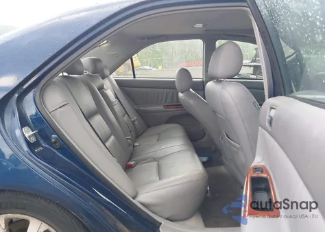 2005 Toyota Camry Xle V6 from USA, damaged, VIN 4T1BF30K15U086182